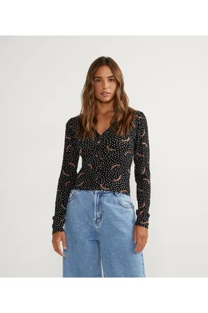 Blue Steel Blusa Cropped em Viscose Manga Longa com Estampa de Coraçõezinhos