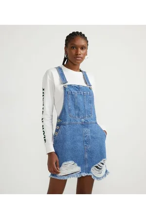 Blue Steel Vestido Salopete Jeans com Puídos e Barra Desfiada