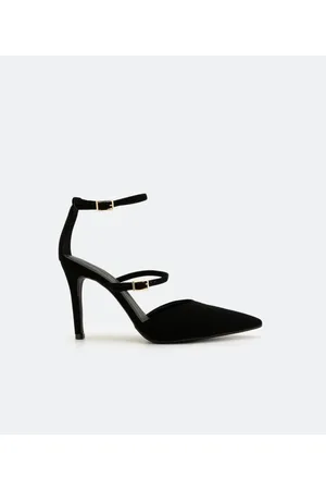 Satinato Sapato Scarpin com Fechamento por Fivelas Gladiadora