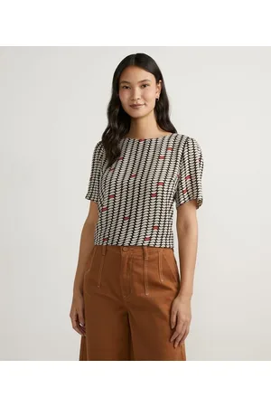 Cortelle Blusa em Crepe com Manga Curta e Estampa de Meia Lua em Repetição