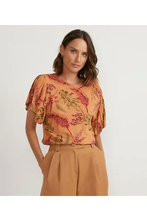Cortelle Blusa Manga Godê em Viscose com Estampa de Folhagem