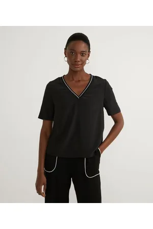 Cortelle Blusa Manga Curta com Detalhe Contrastante no Decote