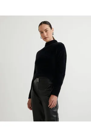 Cortelle Blusa em Poliamida Gola Alta com Pelinhos