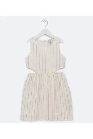 Fuzarka Vestido Infantil em Viscose com Padronagem Listrada e Mordidinhas Laterais - Tam 5 a 14 anos