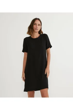 Cortelle Vestido Curto com Gola e Barra da Manga Pespontadas
