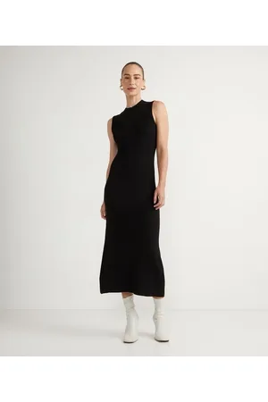 Cortelle Vestido Midi em Tricô com Gola Alta