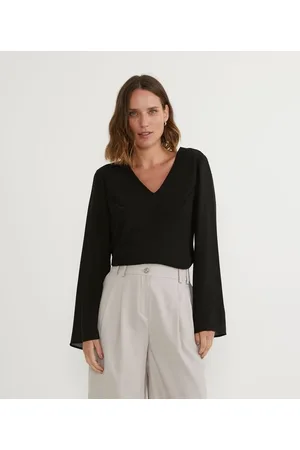 Cortelle Blusa com Decote V e Manga Longa Ampla sem Estampa