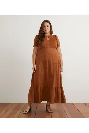 Ashua Curve e Plus Size Vestido Longo Canelado com Recortes e Babado na Barra Curve & Plus Size