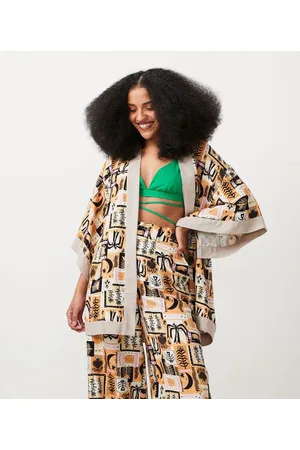 Bozo Bacamarte Kimono Alongado em Algodão com Mix de Estampas Arte Bozó