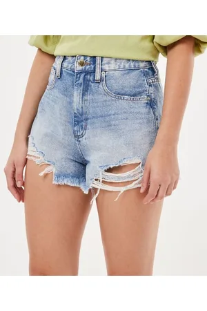 Blue Steel Short Mom Jeans com Puídos e Botão de Coração