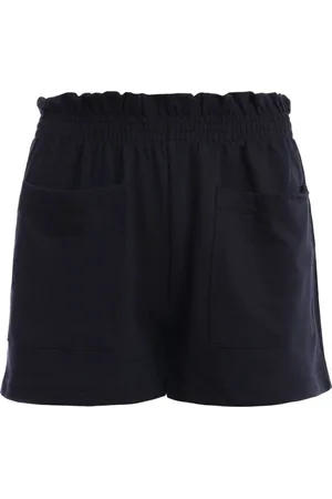 Confort Meia Lua V-cut Short Shorts 