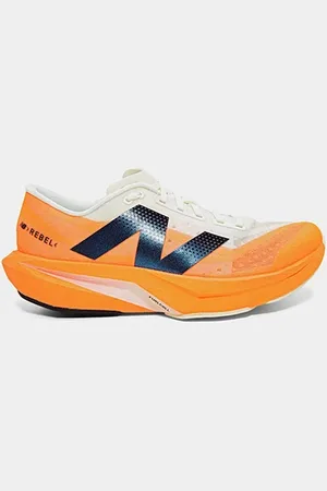 New Balance Tênis Fuelcell Rebel V4 Masculino