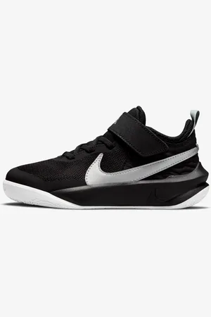 Nike Tênis Team Hustle D 10 Infantil