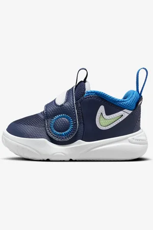 Nike Tênis Team Hustle D11 Infantil