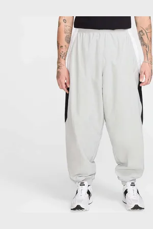 Nike Calça Club Woven Oversized Masculina