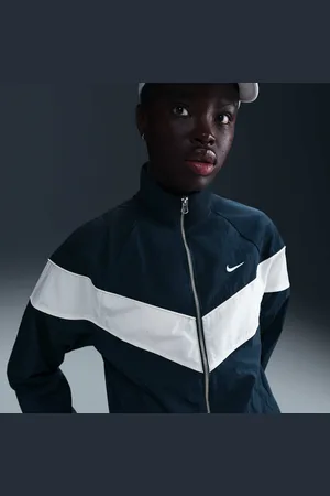 Nike Jaqueta Woven Feminina