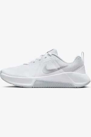 Nike Tênis MC Trainer 3 Feminino