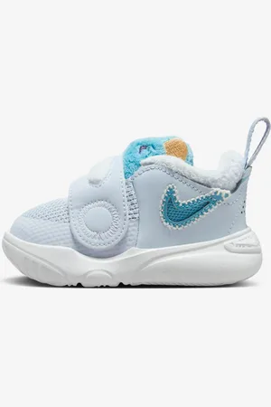 Nike Tênis Team Hustle D 11 Infantil