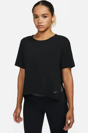 Nike Camiseta Yoga Dri-FIT Feminina