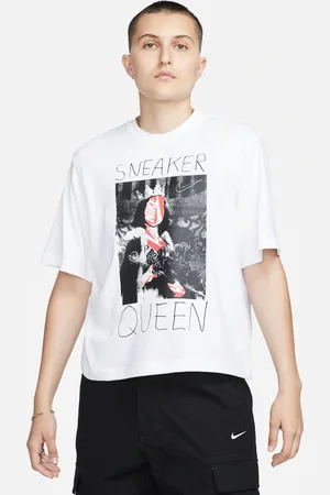 Nike Camiseta Sportswear Boxy Feminina
