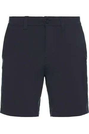 Travis Mathew SHORTS in . Size 32.
