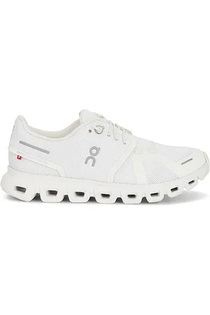 On Running SNEAKERS CLOUD 6 in . Size 10.5, 11, 5, 5.5, 6, 6.5, 7, 7.5, 8, 8.5, 9, 9.5.