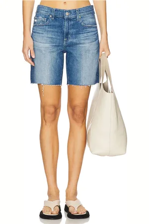 AG Jeans Ex-boyfriend Short in . Size 24, 25, 26, 27, 28, 29, 30.