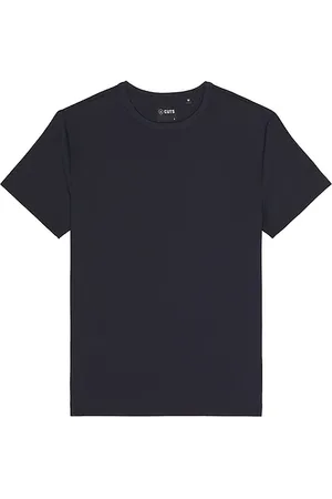 Cuts SHIRT in . Size M, S, XL/1X.