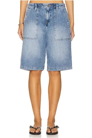 GOOD AMERICAN SHORTS LITE in . Size 10, 12, 14, 16, 18, 2, 20, 22, 24, 4, 6, 8.