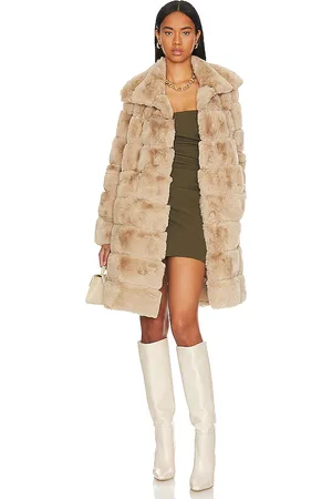 Adrienne Landau JACKE FAUX FUR in . Size M.