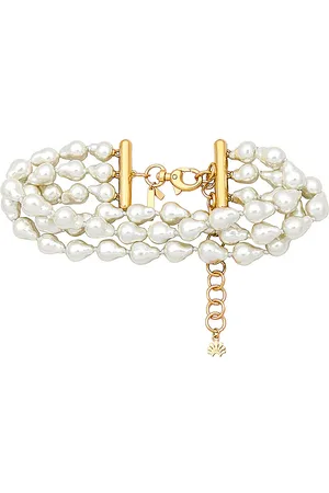 Lele Sadoughi DREIREIHIGE PERLEN-CHOKERKETTE JACKIE in .