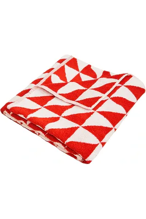Dusen Dusen Bath Towel in Red,White.
