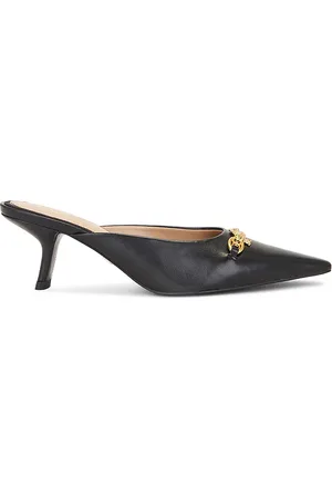 Sam Edelman Brynne in . Size 6, 8, 8.5, 9.5.