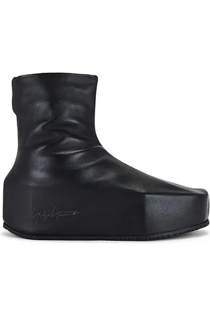 Y-3 BOOTS Y-3 in . Size 12.