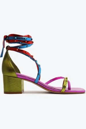 Schutz Sandália Salto Bloco Lacey Couro Tachas Colorida