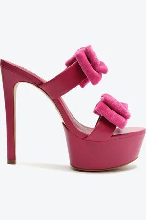 Schutz Sandália Mule Lauren Veludo