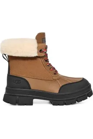 UGG Bota Ashton Addie