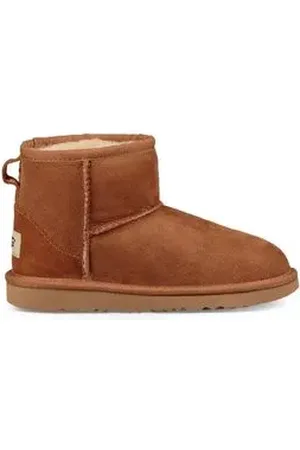 UGG Bota Juvenil Classic Mini II