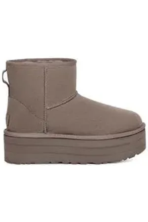 UGG Bota Classic Mini Platform