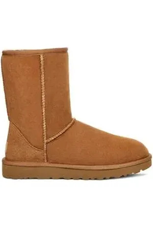UGG Bota Classic Short II