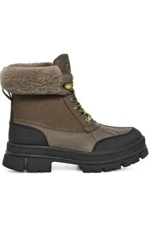 UGG Bota Ashton Addie